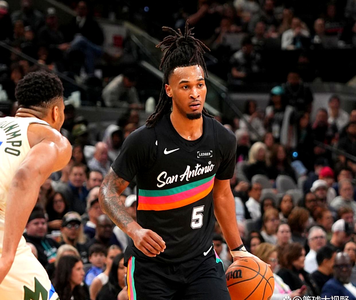 开云-字母哥在塞尔维亚队比赛中高光表现，势不可挡引发热议！的简单介绍